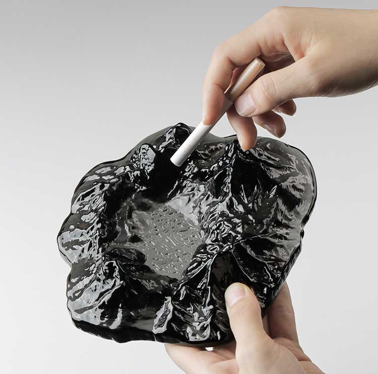 創(chuàng)意煙灰缸個性潮流擺件